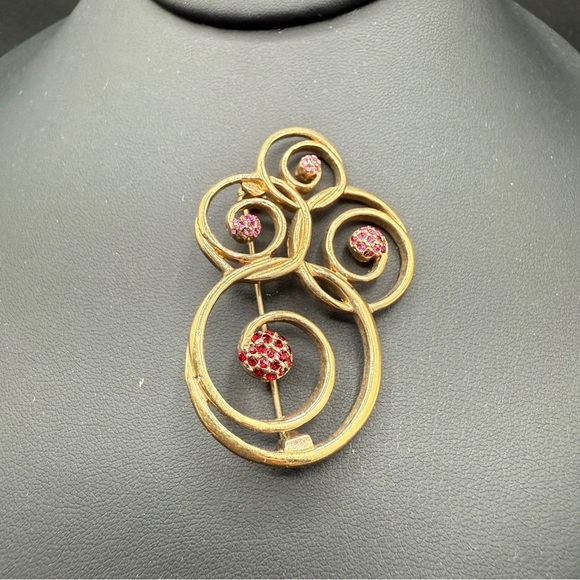 Vintage Swirl Brooch with Pink Ombre Crystal Accents in Modernist Design - Picture 12 of 12